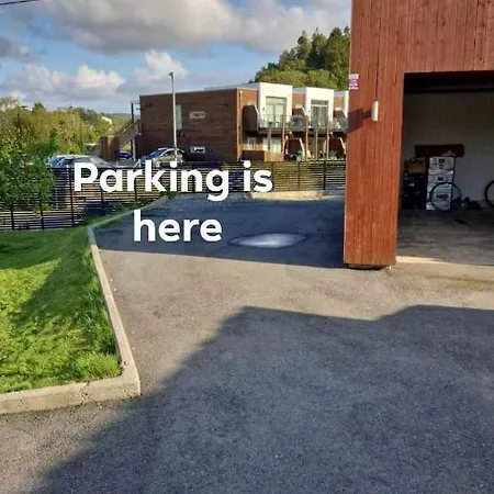 Near City, 7 Min From The Airport, Free Parking Lejlighed